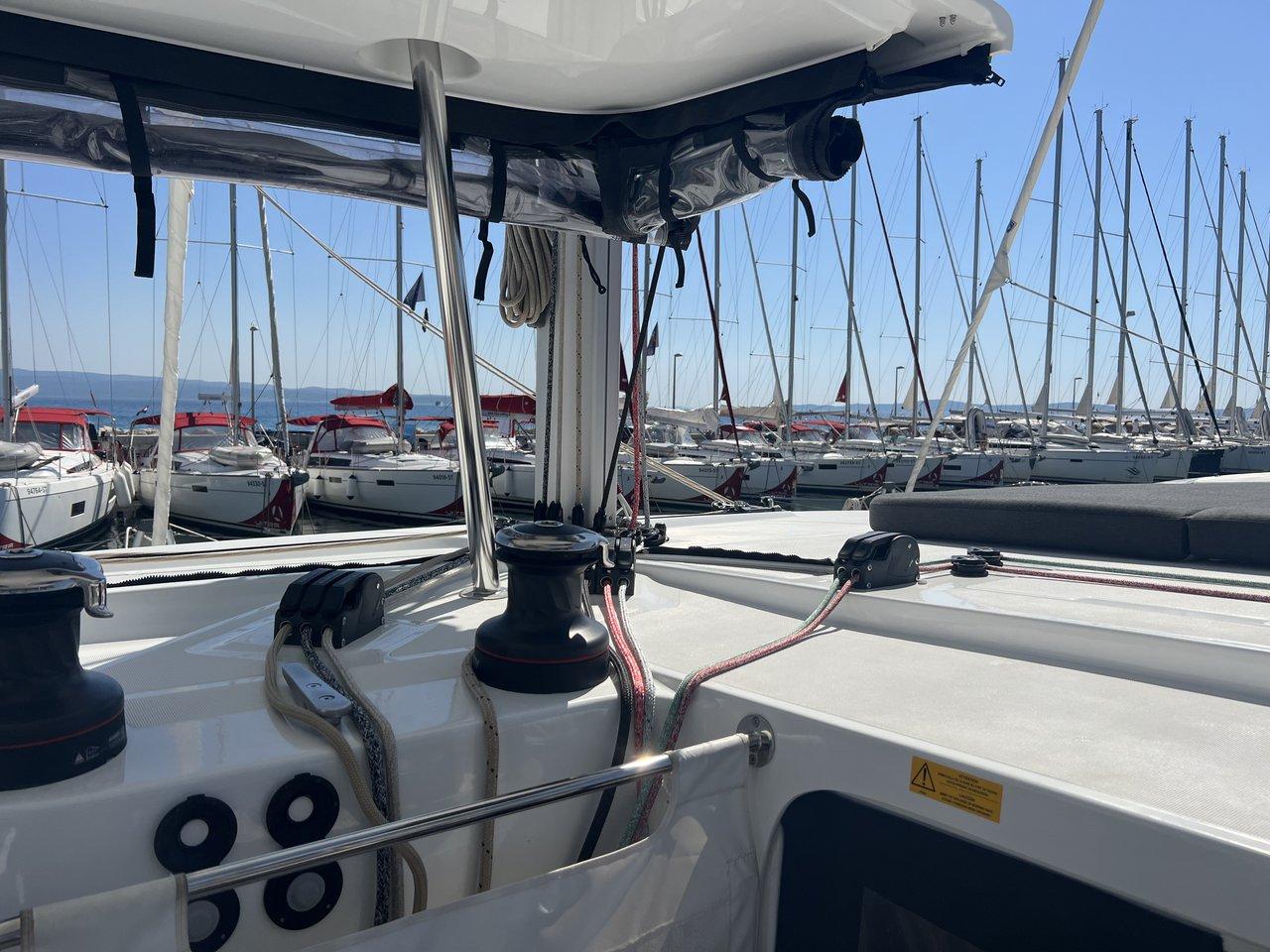 Lagoon 42 - 4 + 2 cab., picture 10