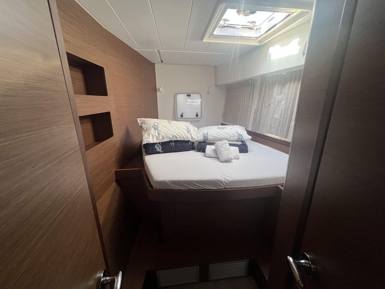 Lagoon 42 - 4 + 2 cab., picture 16