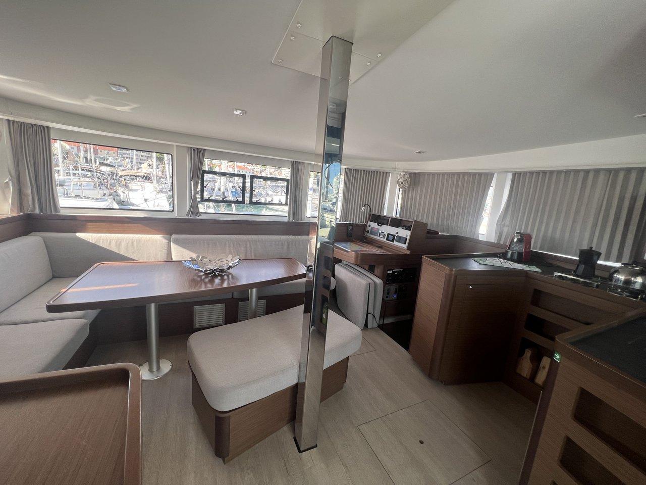 Lagoon 42 - 4 + 2 cab., picture 13