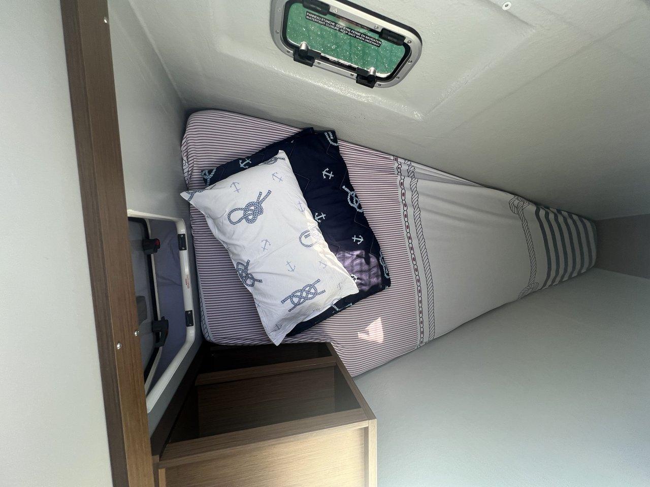 Lagoon 42 - 4 + 2 cab., picture 18