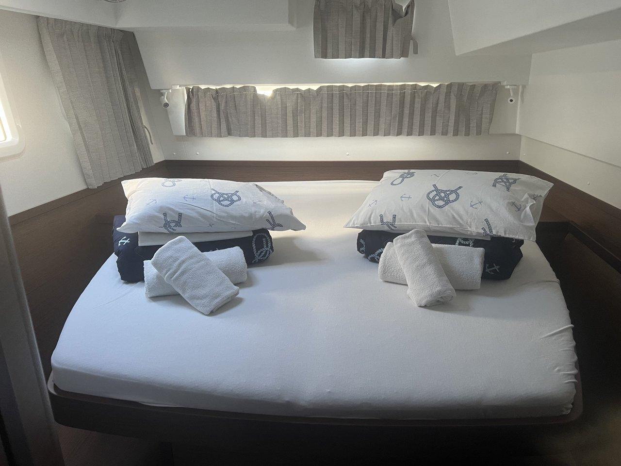 Lagoon 42 - 4 + 2 cab., picture 17