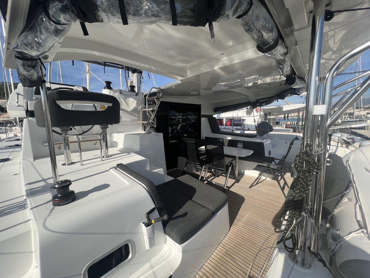 Lagoon 42 - 4 + 2 cab., picture 8