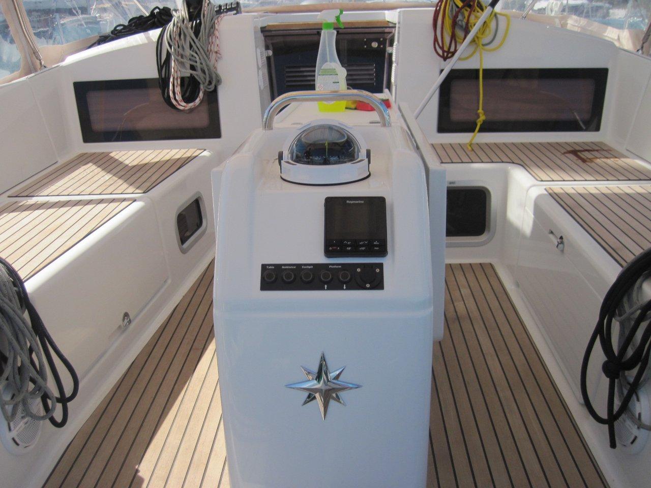 Sun Odyssey 440 - 4 cab., picture 8