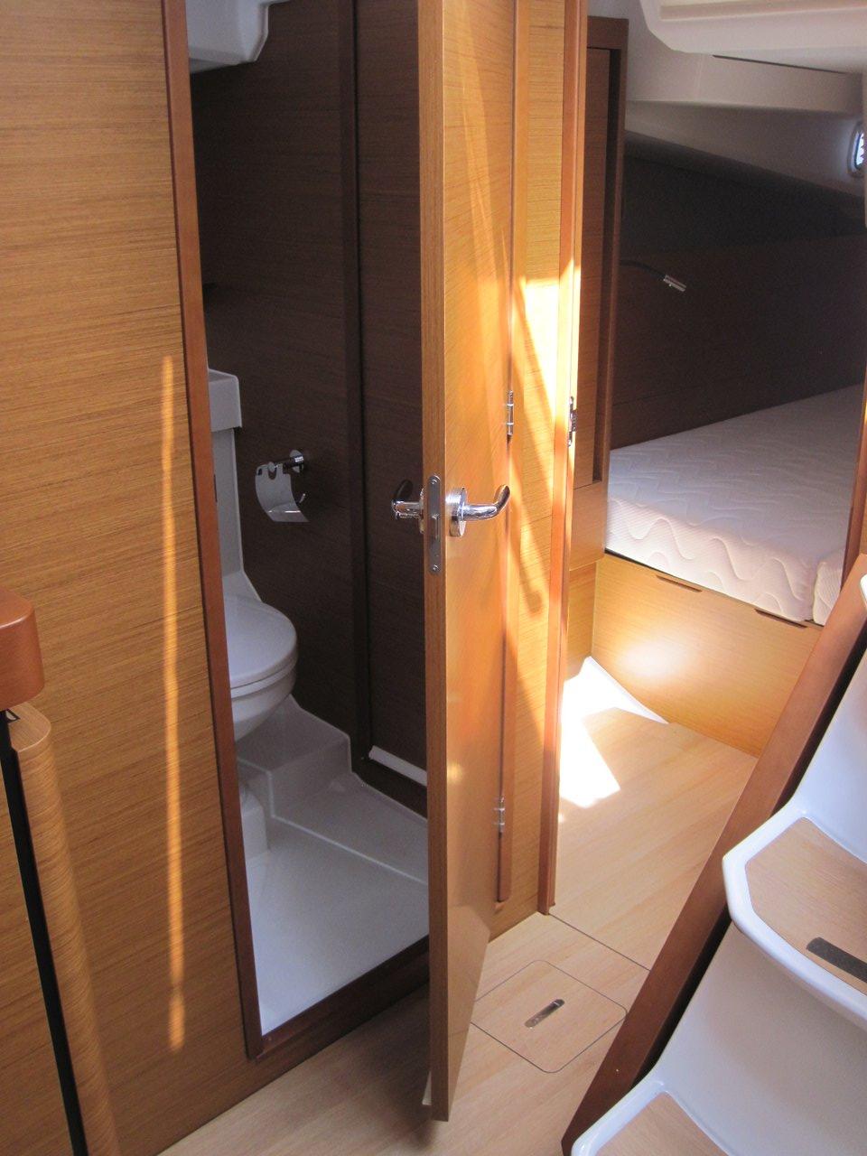 Sun Odyssey 440 - 4 cab., picture 22