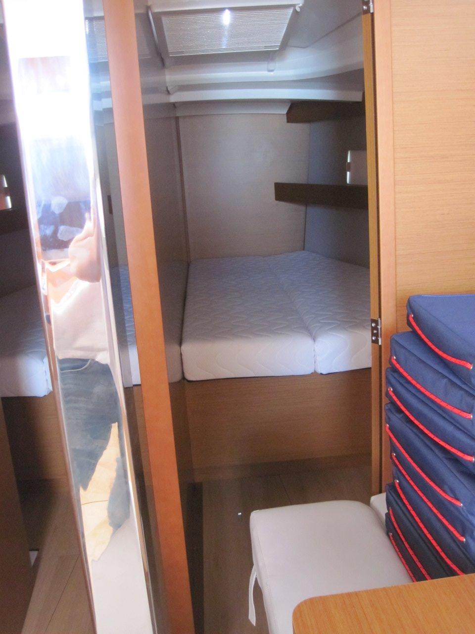 Sun Odyssey 440 - 4 cab., picture 24