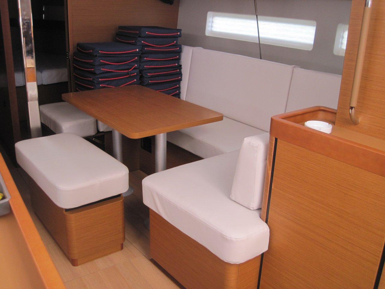 Sun Odyssey 440 - 4 cab., picture 17
