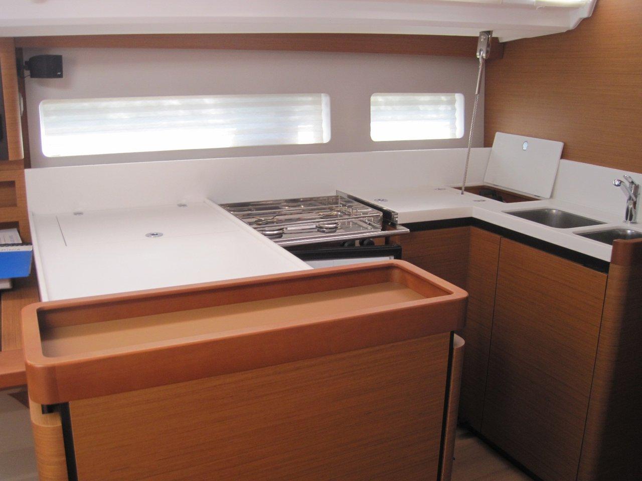 Sun Odyssey 440 - 4 cab., picture 18
