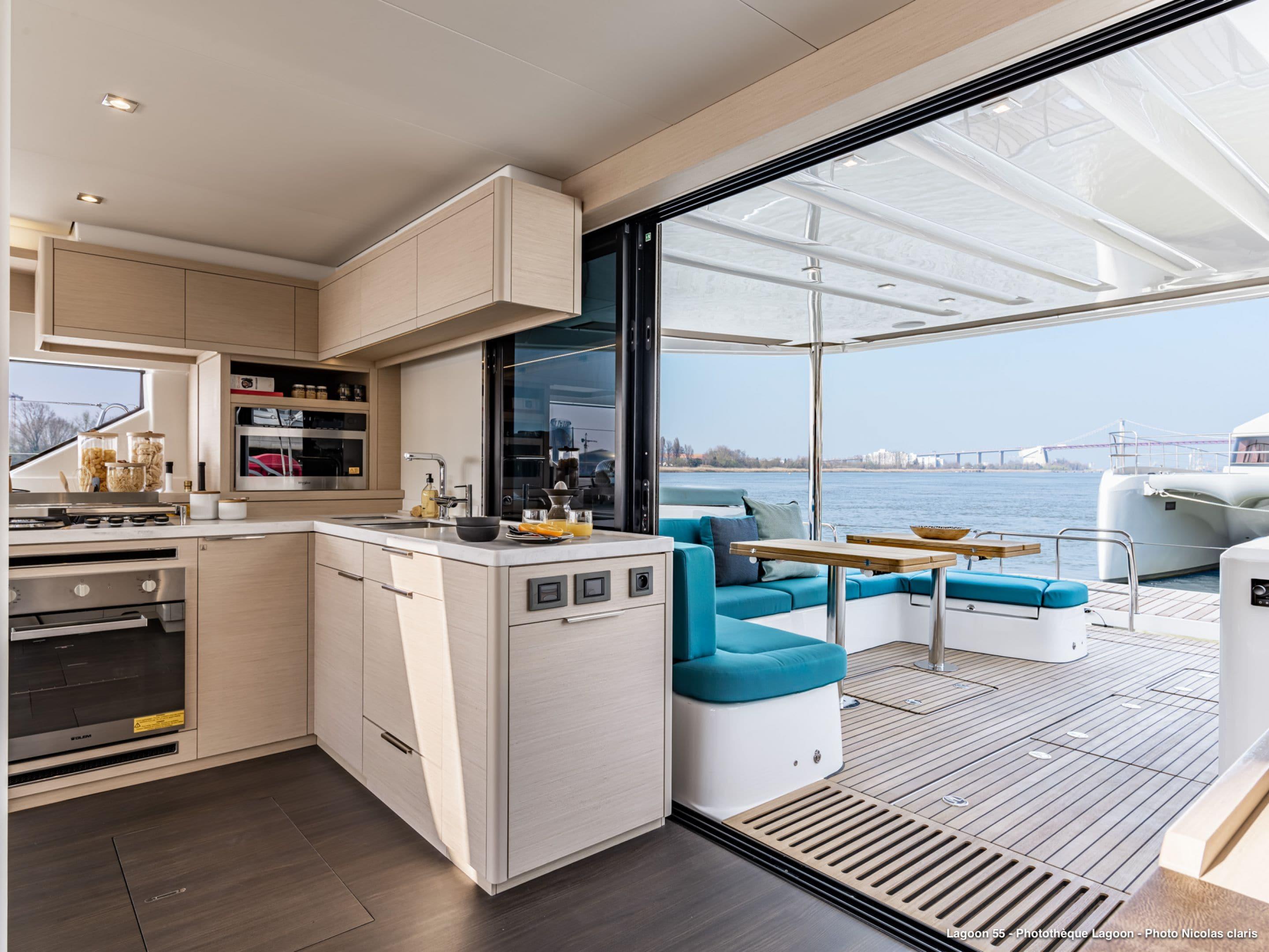 Lagoon 55 - 4 + 2 cab., picture 5