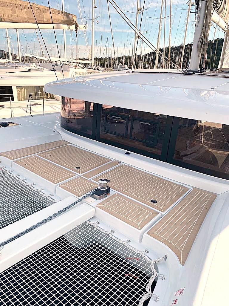 Lagoon 42 Millenium, picture 6