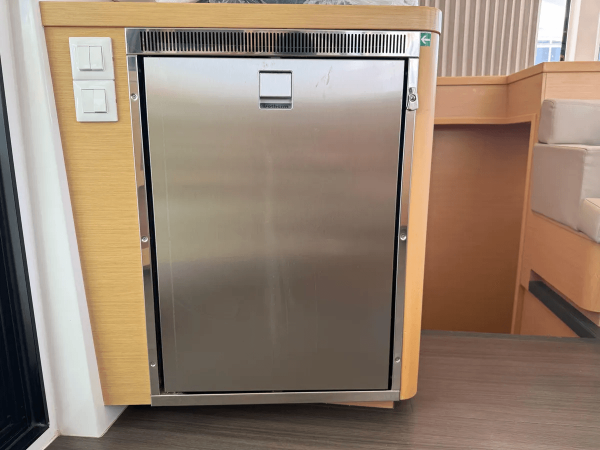 Lagoon 42 - 4 + 2 cab., picture 17