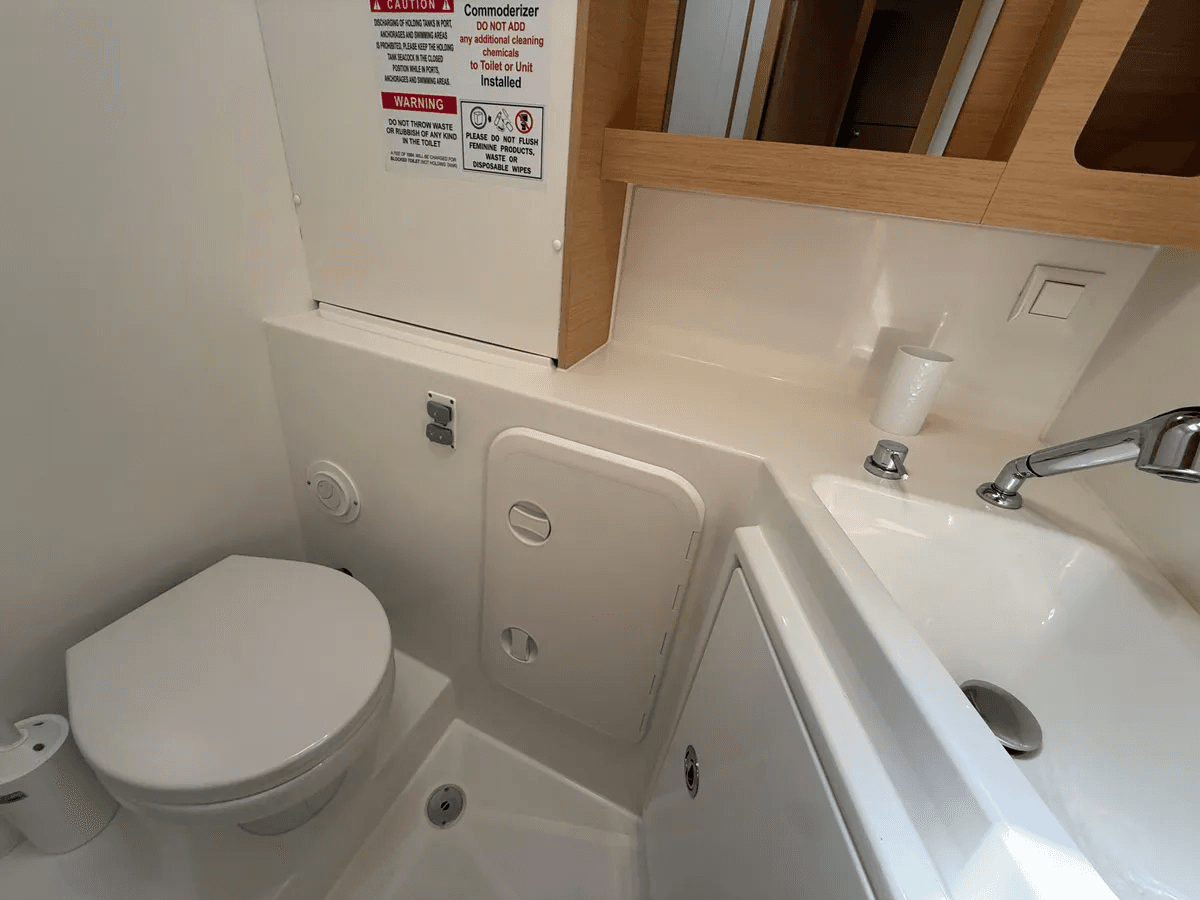 Lagoon 42 - 4 + 2 cab., picture 30