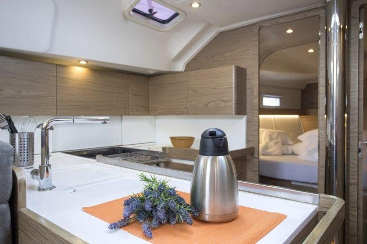 Elan Impression 50 - 5 + 1 cab., picture 12