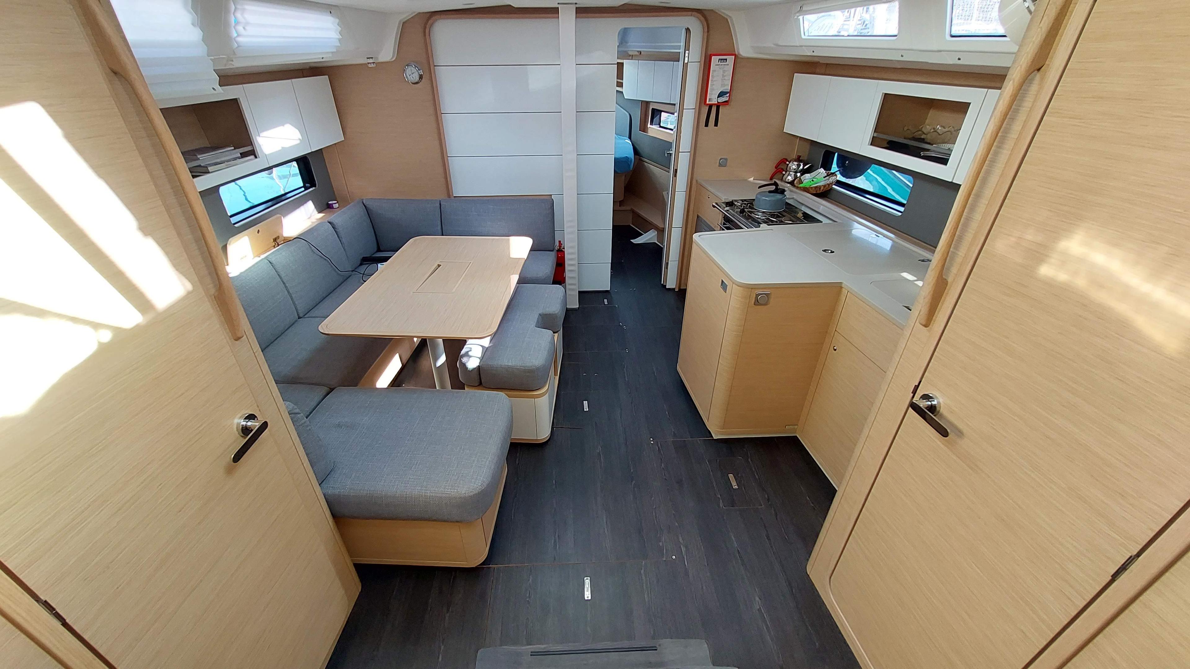 Dufour 41 - 3 cab., picture 7