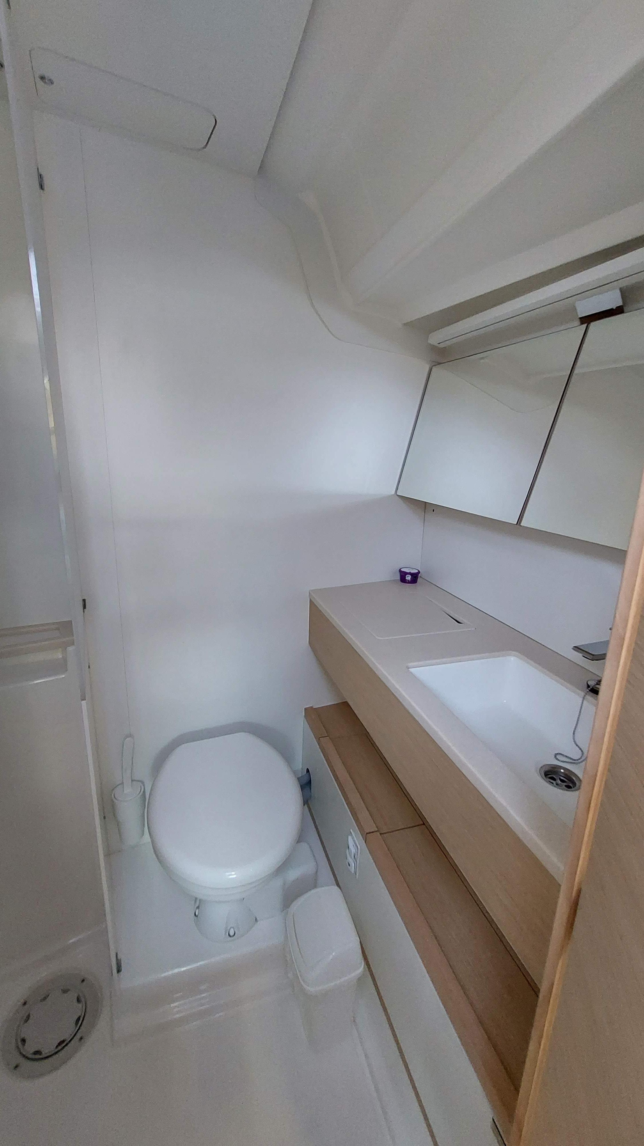 Dufour 41 - 3 cab., picture 15