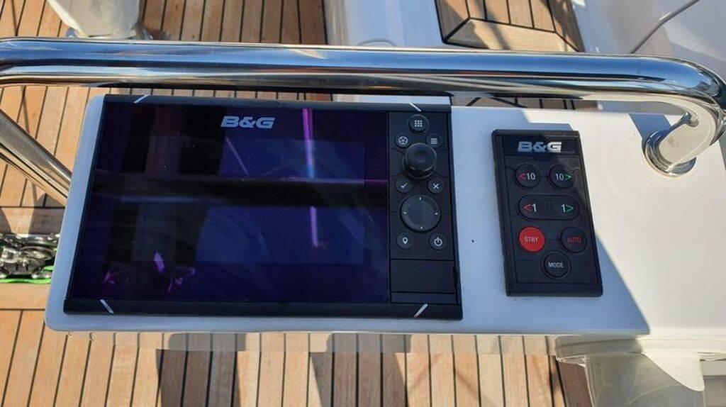 Elan E4 - 2 cab., picture 6