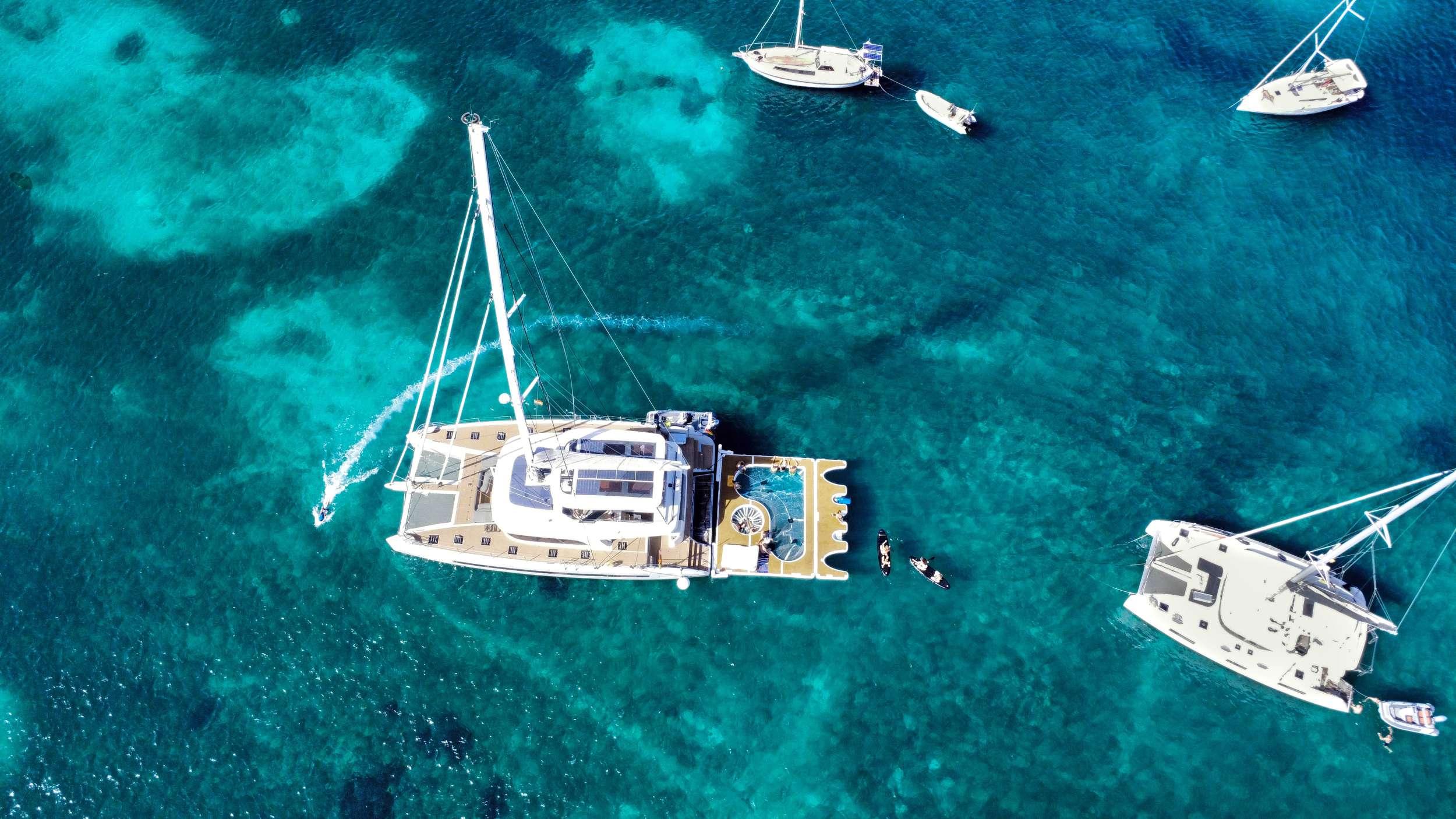 Lagoon Sixty 5, picture 3