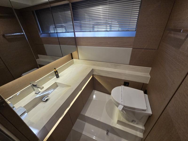 Prestige 520 Flybridge - 3 + 1 cab., picture 21