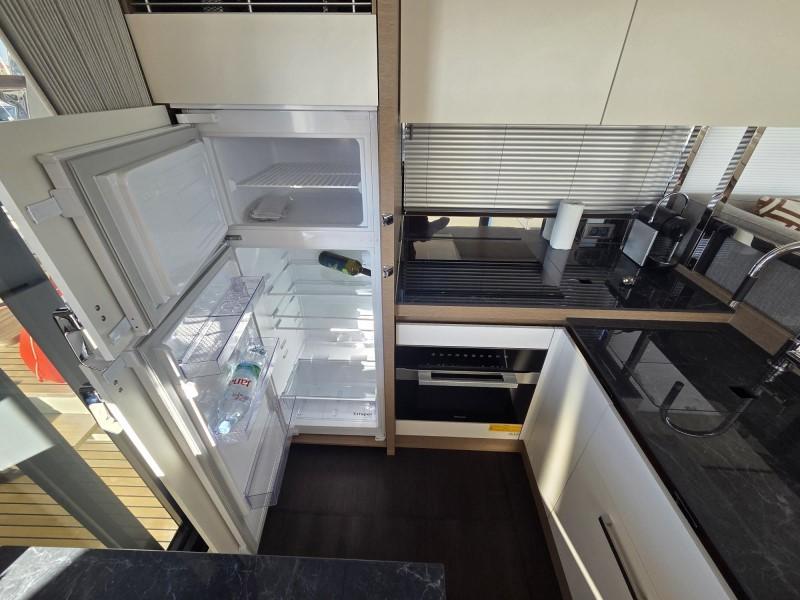 Prestige 520 Flybridge - 3 + 1 cab., picture 12