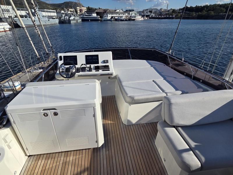 Prestige 520 Flybridge - 3 + 1 cab., picture 7