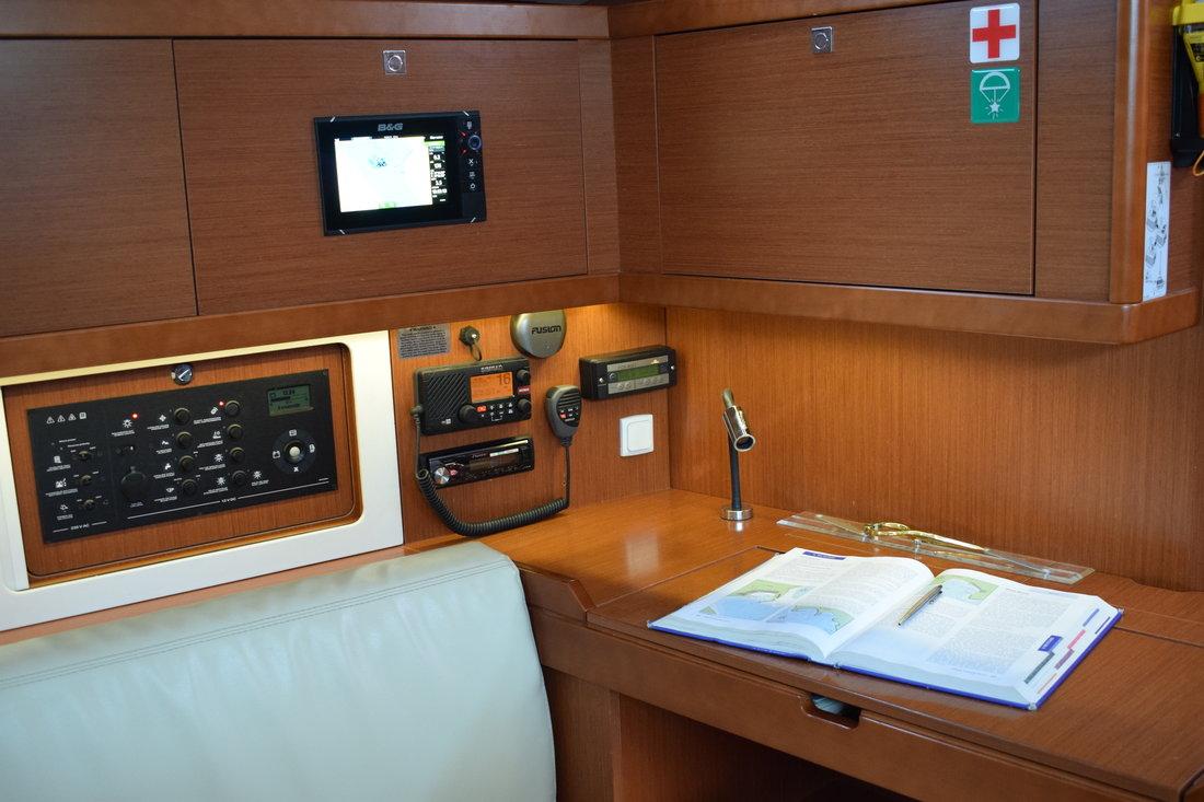 Oceanis 45 - 4 cab., picture 9
