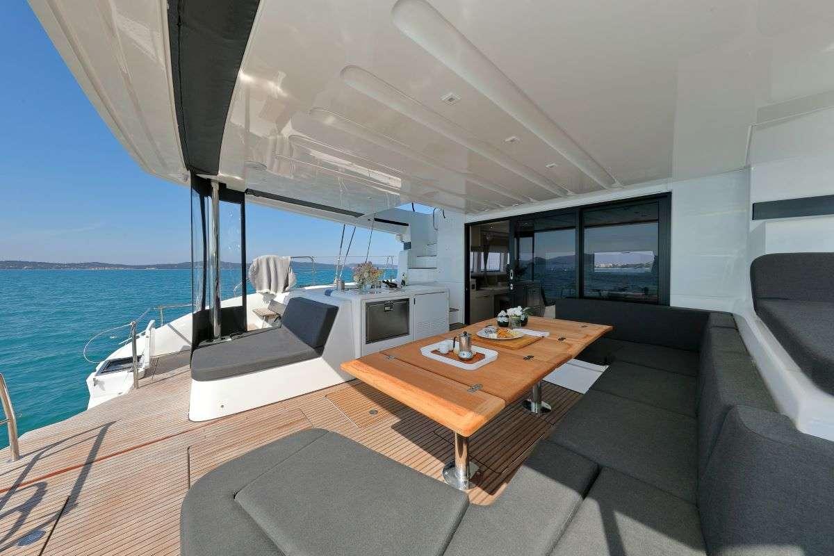 Lagoon 55 - 4 + 2 cab., picture 9