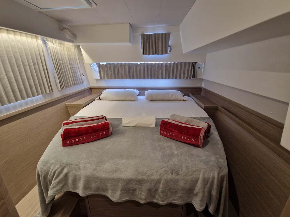 Lagoon 42 - 4 + 2 cab., picture 22