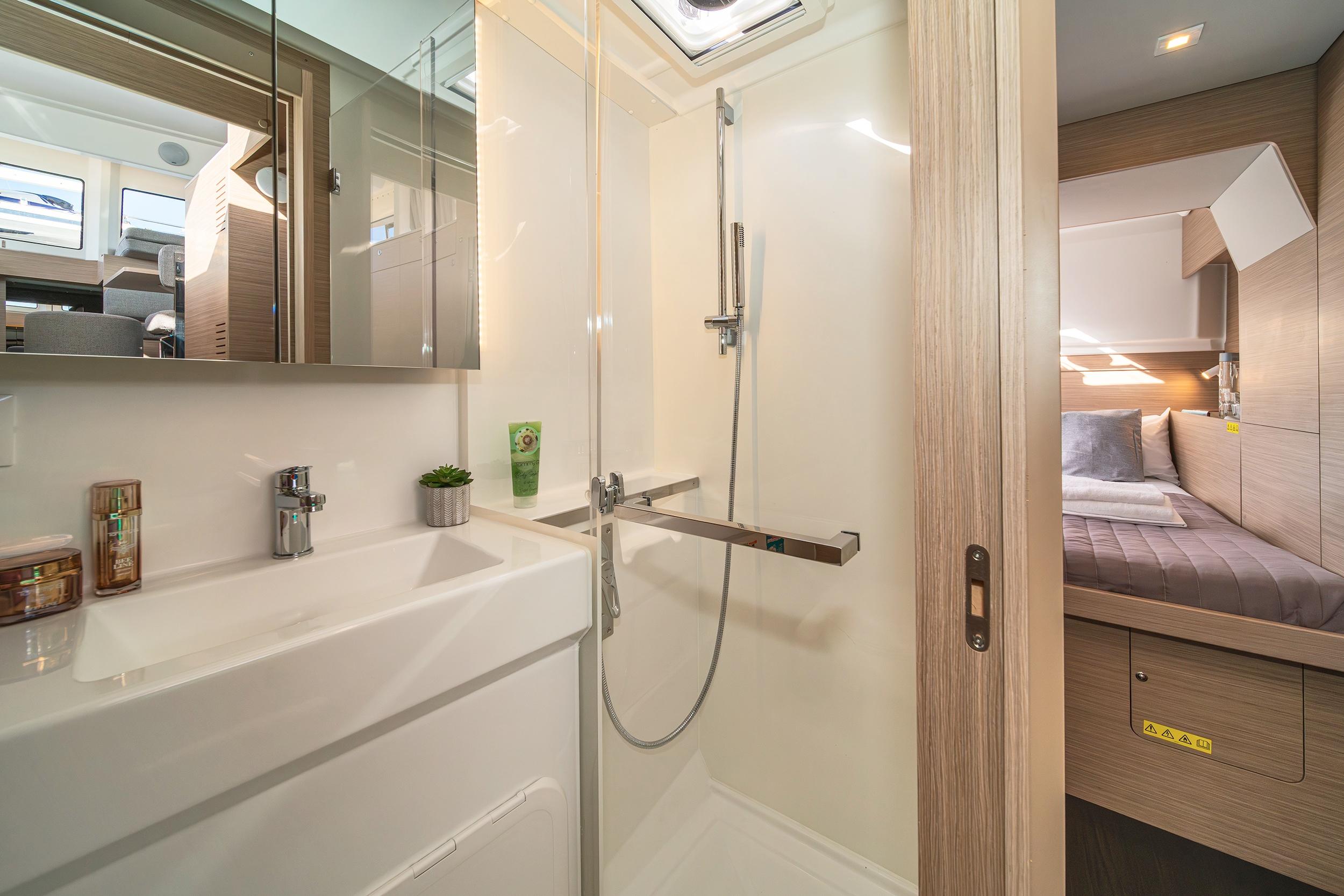 Lagoon 38 - 4 + 2 cab., picture 17