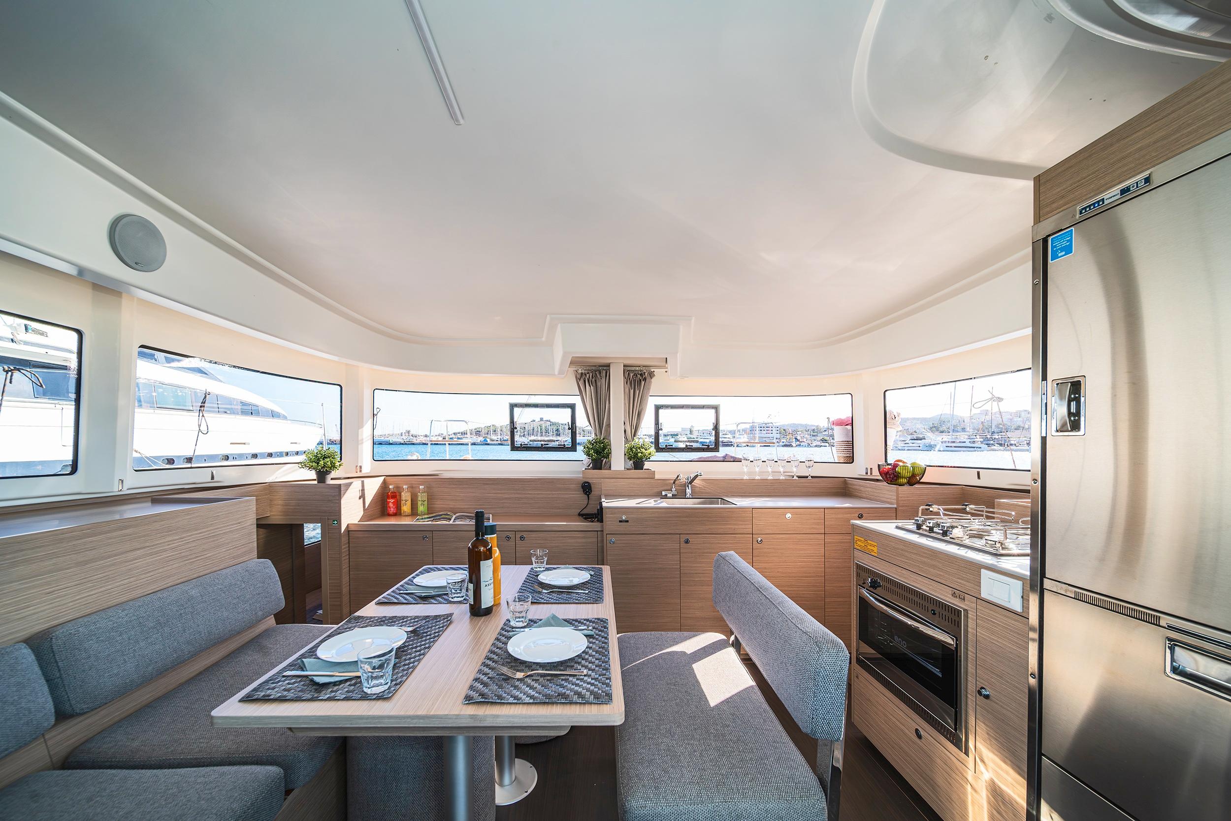 Lagoon 38 - 4 + 2 cab., picture 11