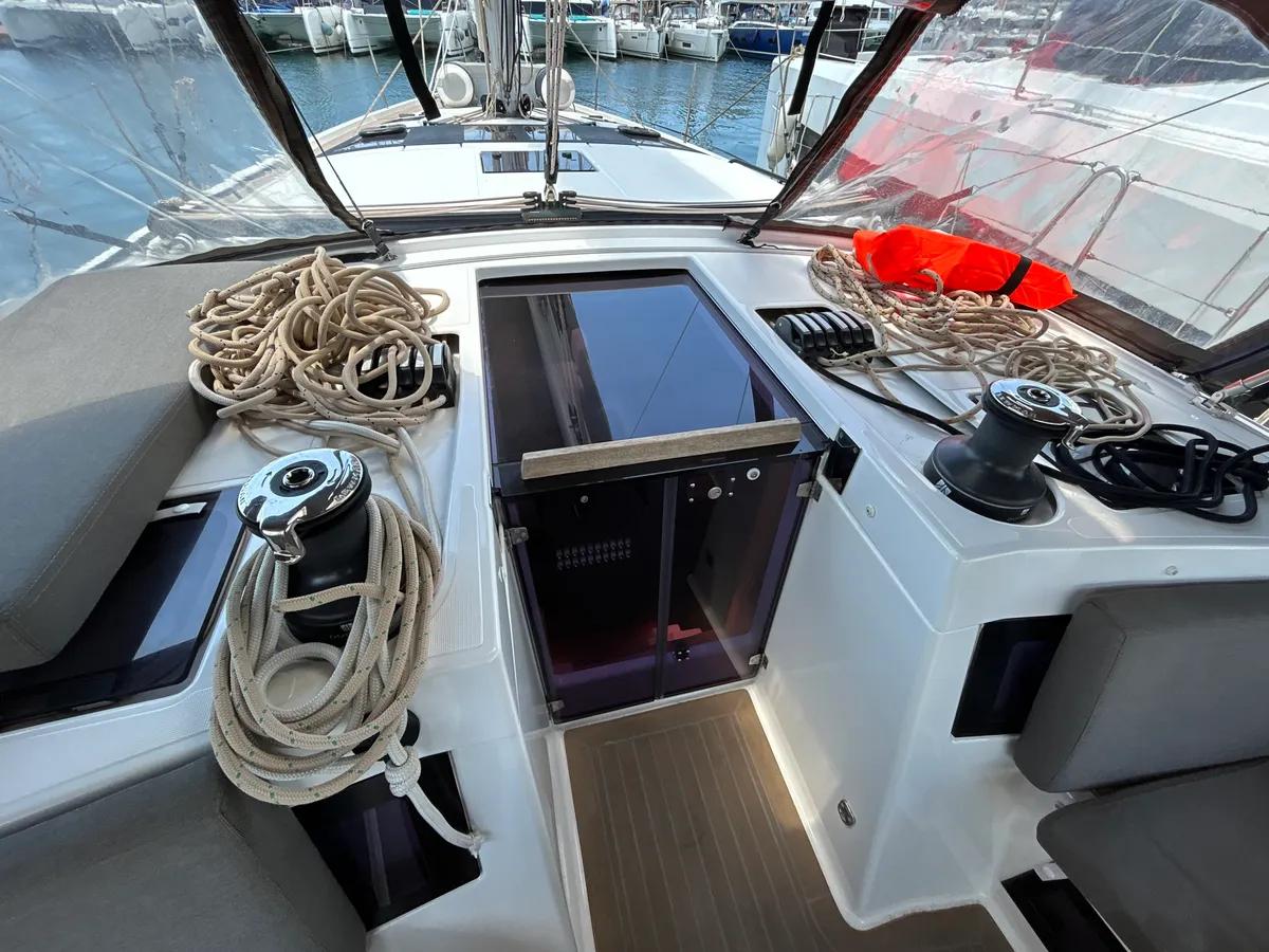 Dufour 470 - 4 + 1 cab., picture 8