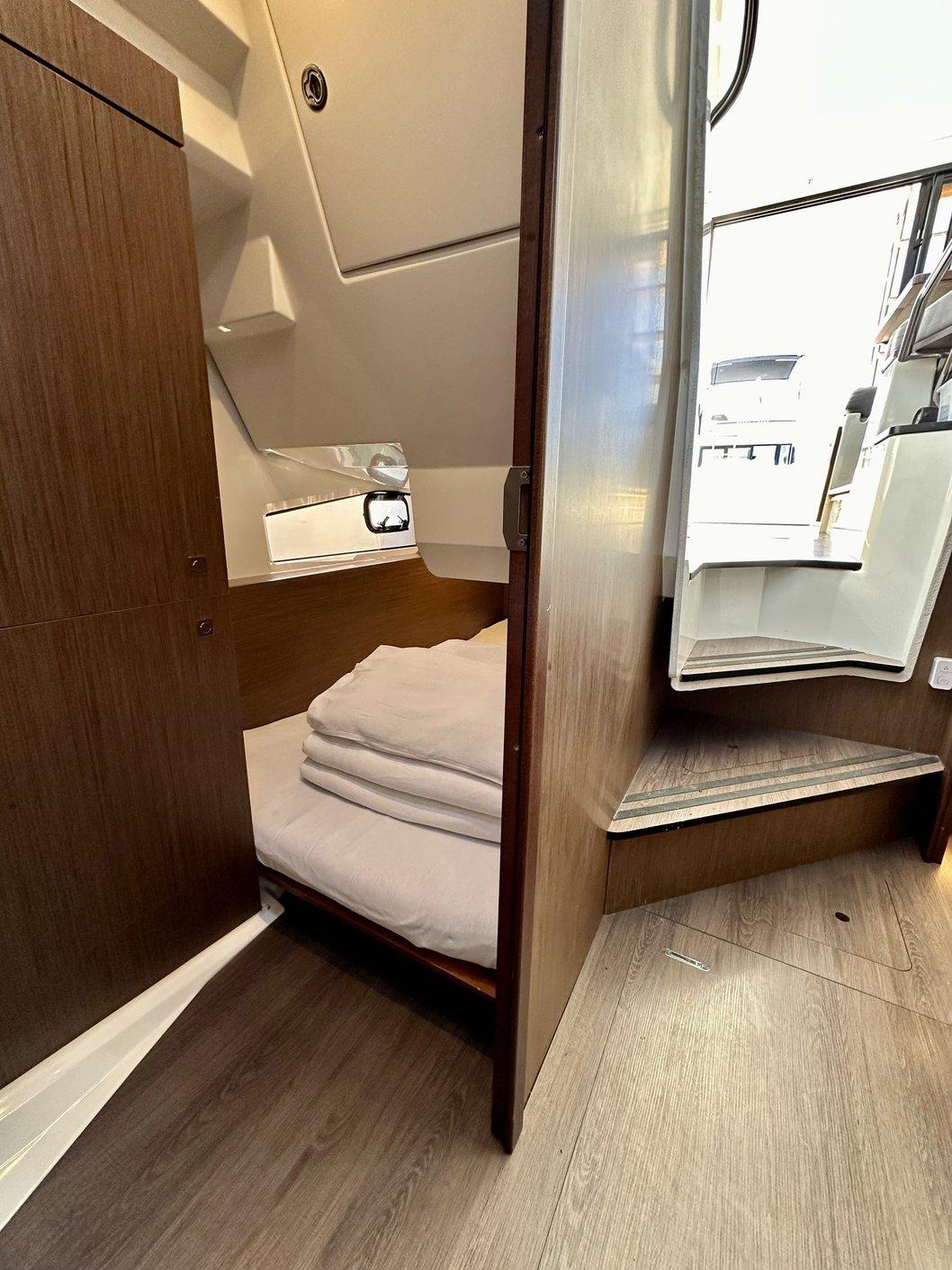 Merry Fisher 1095, picture 12