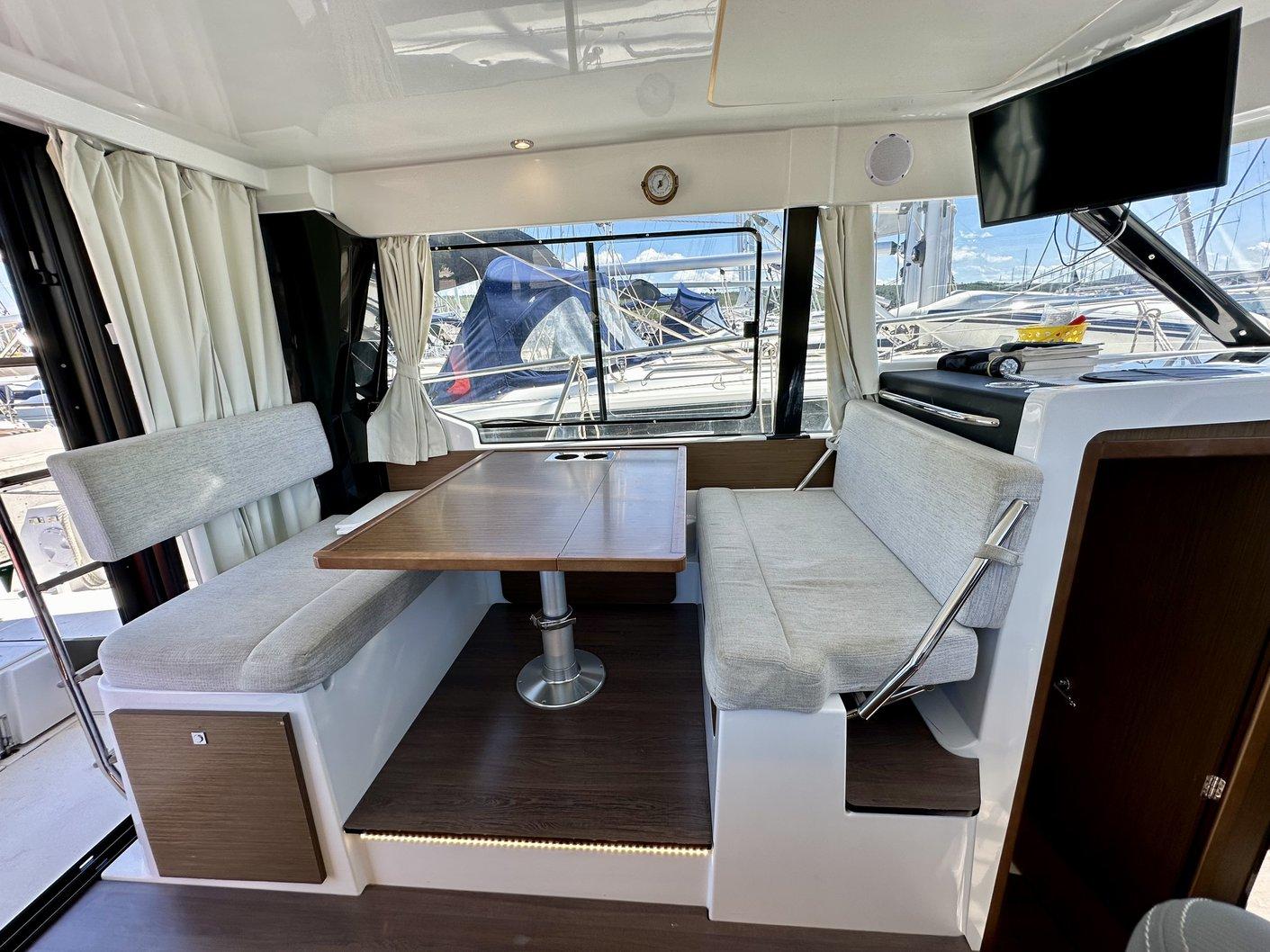 Merry Fisher 1095, picture 6