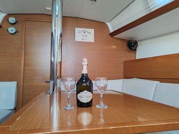 Sun Odyssey 389, picture 4