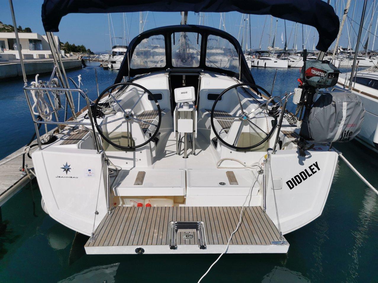 Sun Odyssey 349 - 3 cab., picture 1