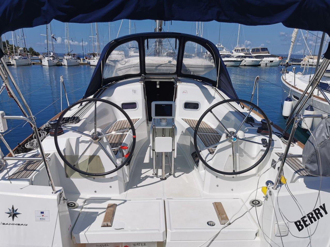 Sun Odyssey 349 - 3 cab., picture 4