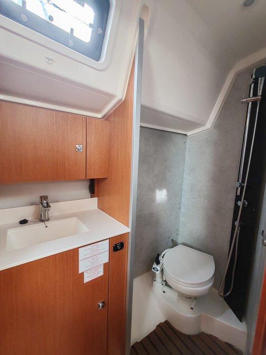 Bavaria C42, picture 15