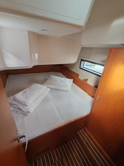 Bavaria C42, picture 12