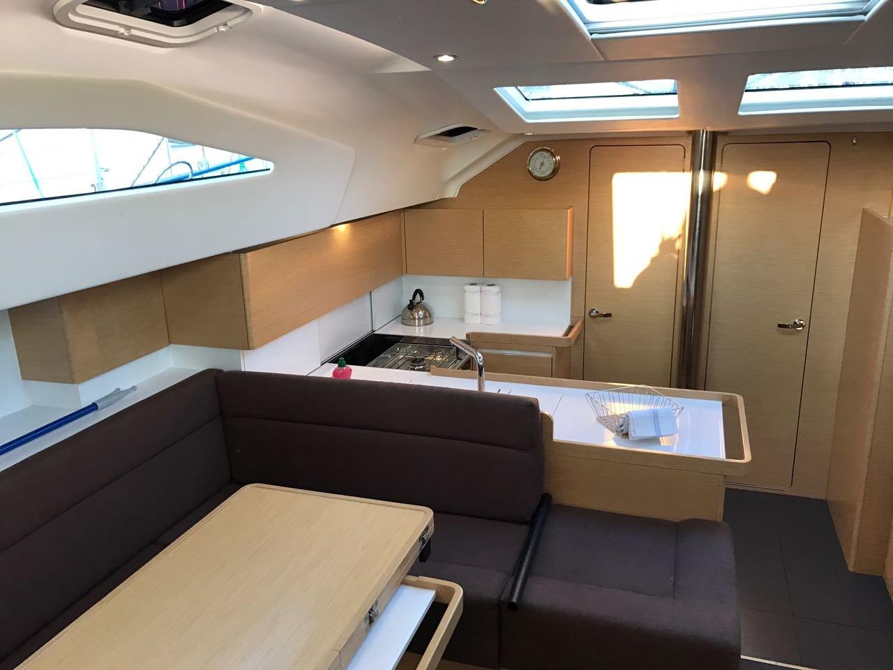 Elan Impression 50 - 5 + 1 cab., picture 12