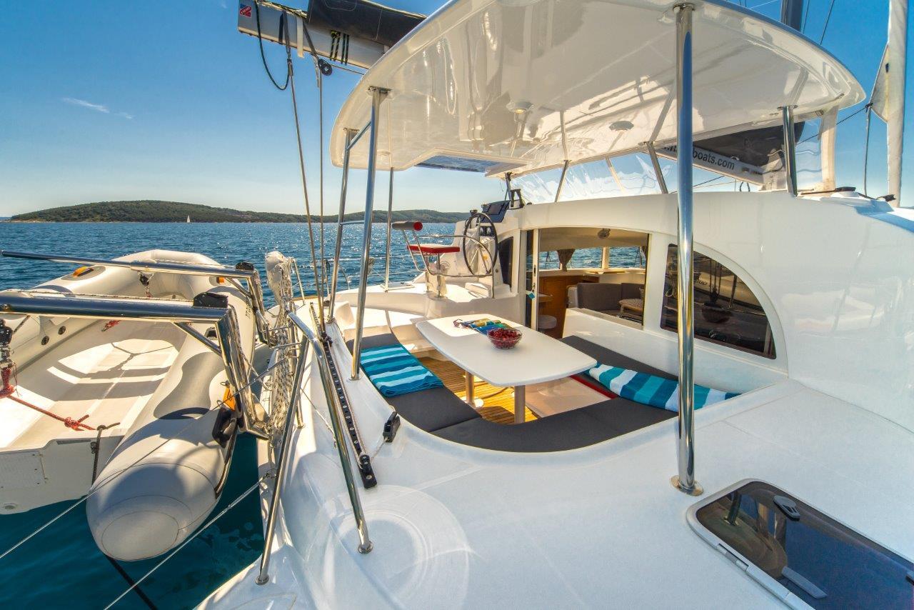 Lagoon 380 - 4 + 2 cab., picture 5