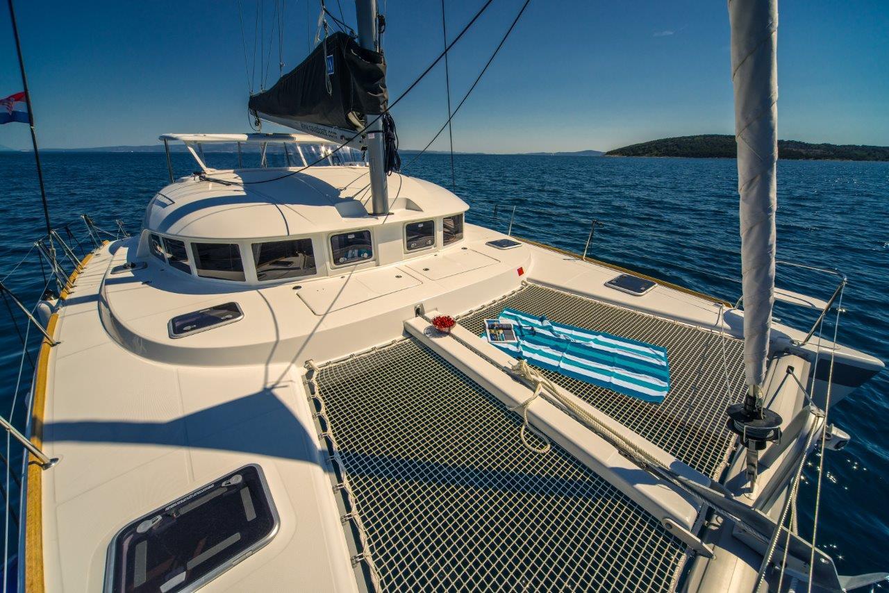 Lagoon 380 - 4 + 2 cab., picture 6