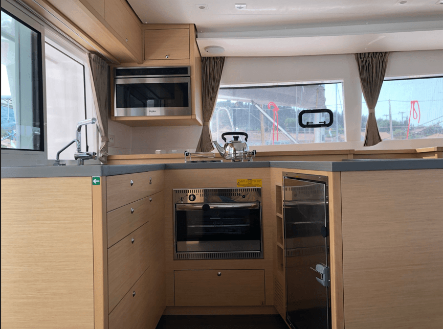 Lagoon 450 F - 4 + 1 cab., picture 8