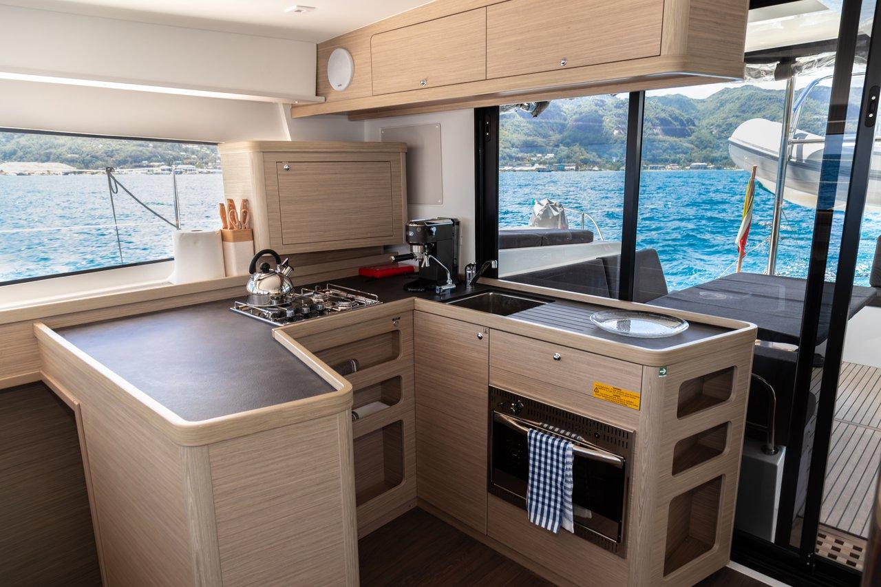 Lagoon 42 - 4 + 2 cab., picture 25