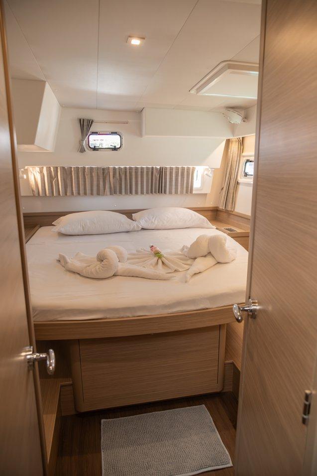 Lagoon 42 - 4 + 2 cab., picture 32