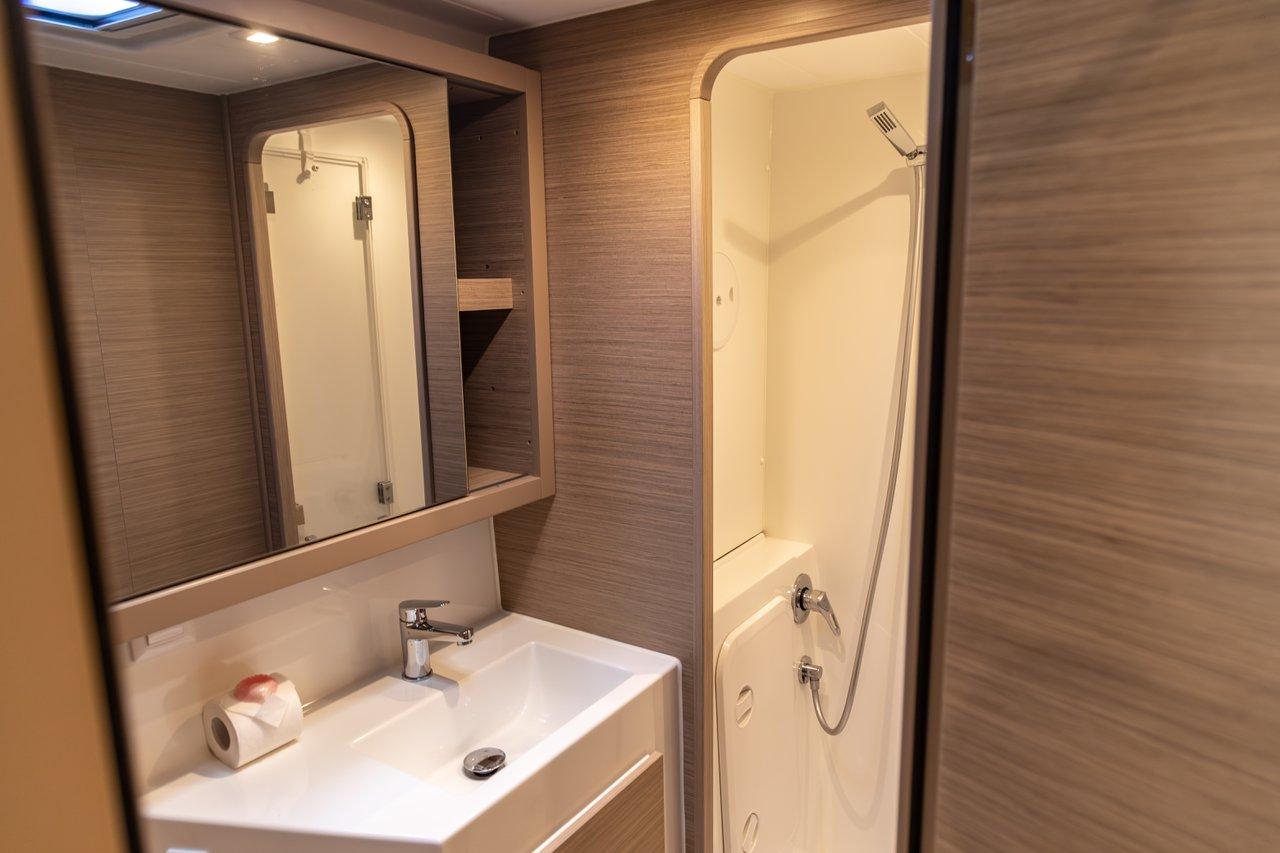 Lagoon 42 - 4 + 2 cab., picture 35