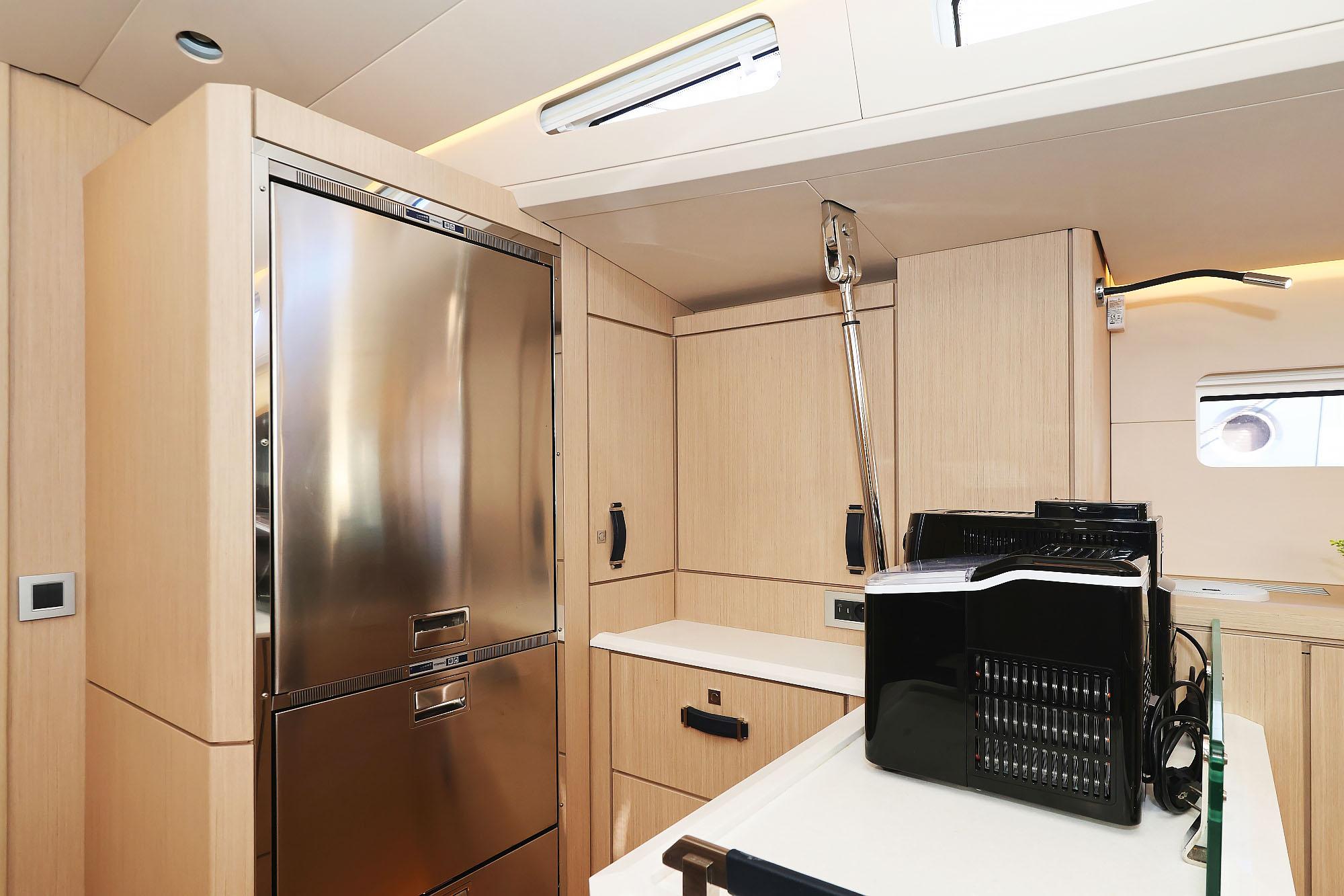 Jeanneau 60, picture 33