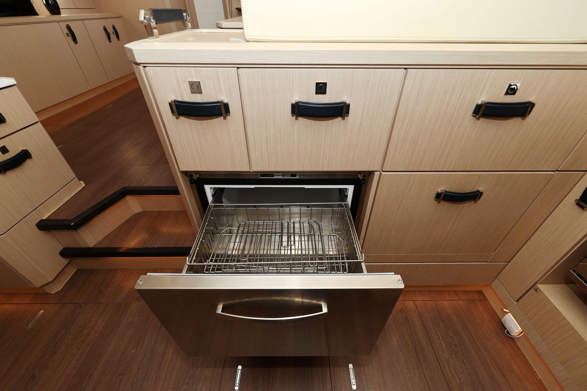 Jeanneau 60, picture 30