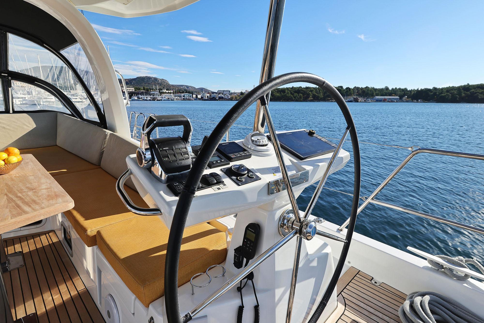 Jeanneau 60, picture 15