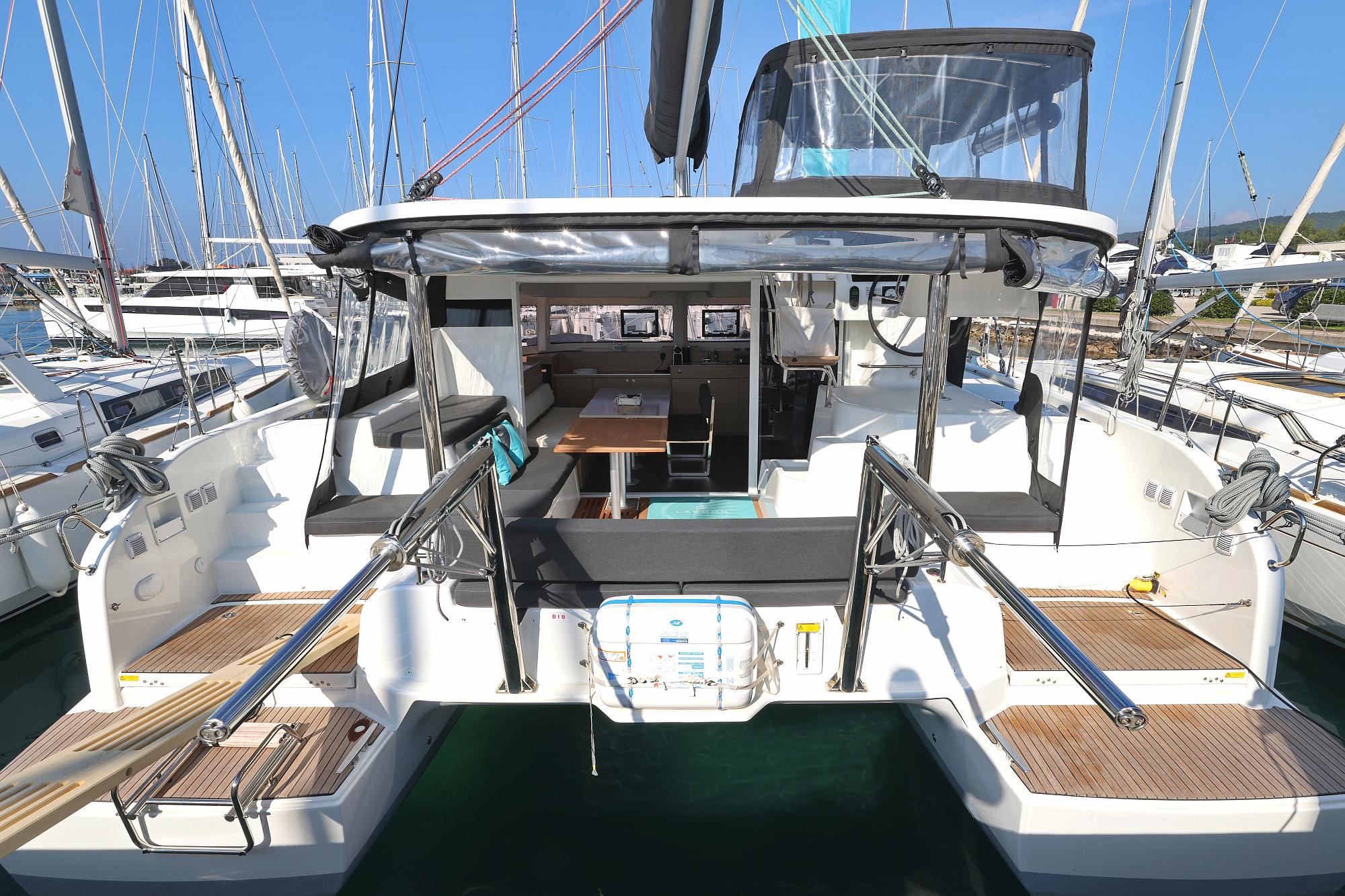 Lagoon 38 - 3 + 2 cab., picture 15