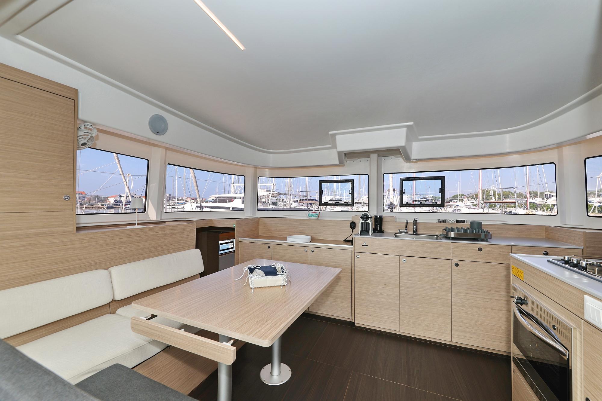 Lagoon 38 - 3 + 2 cab., picture 25