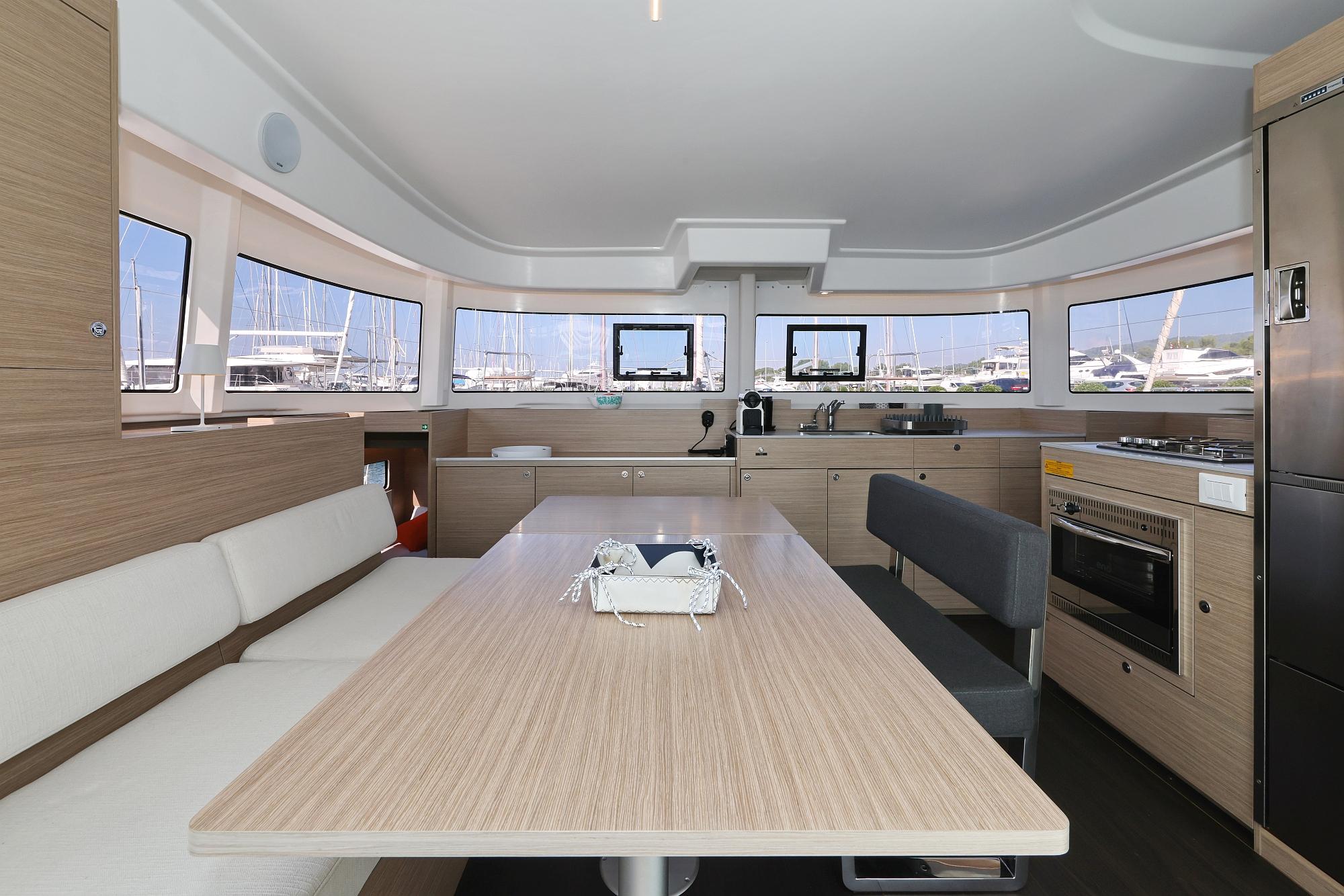 Lagoon 38 - 3 + 2 cab., picture 33