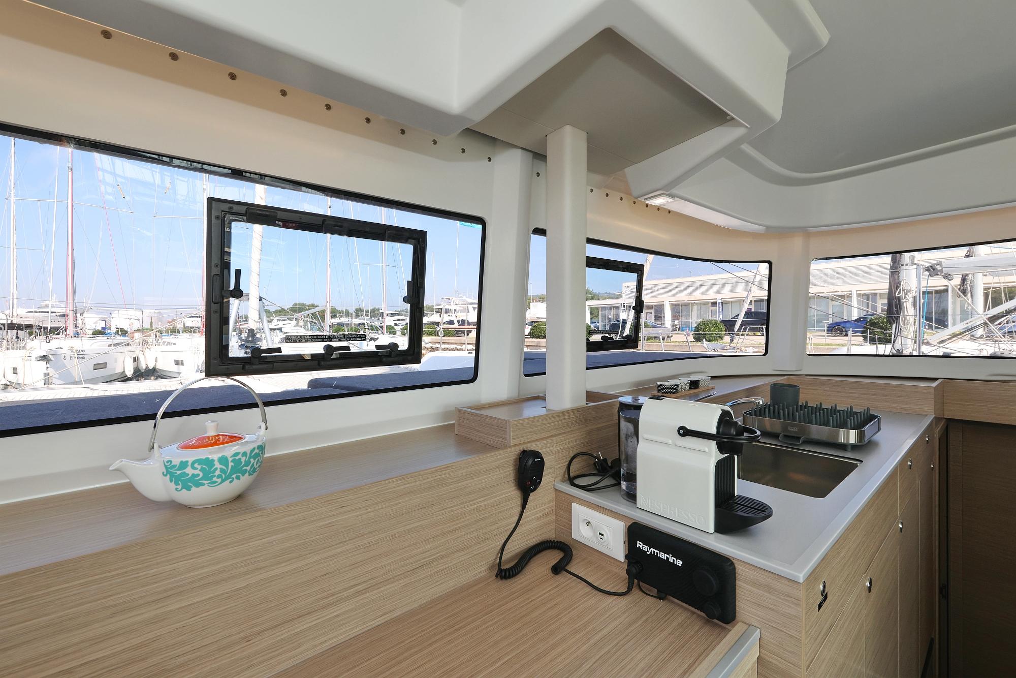 Lagoon 38 - 3 + 2 cab., picture 32